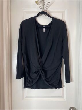 Piphany Black Twist-Knot Long Sleeve Top